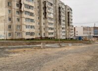 Ремонтные работы на улице Октябрьской в Магадане идут полным ходом