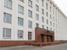 В Магадане наказали нарушителей правил благоустройства